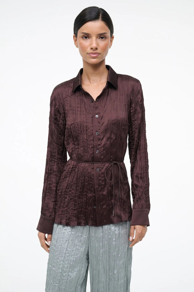 Suki Shirt – Earth Plissé – STAUD