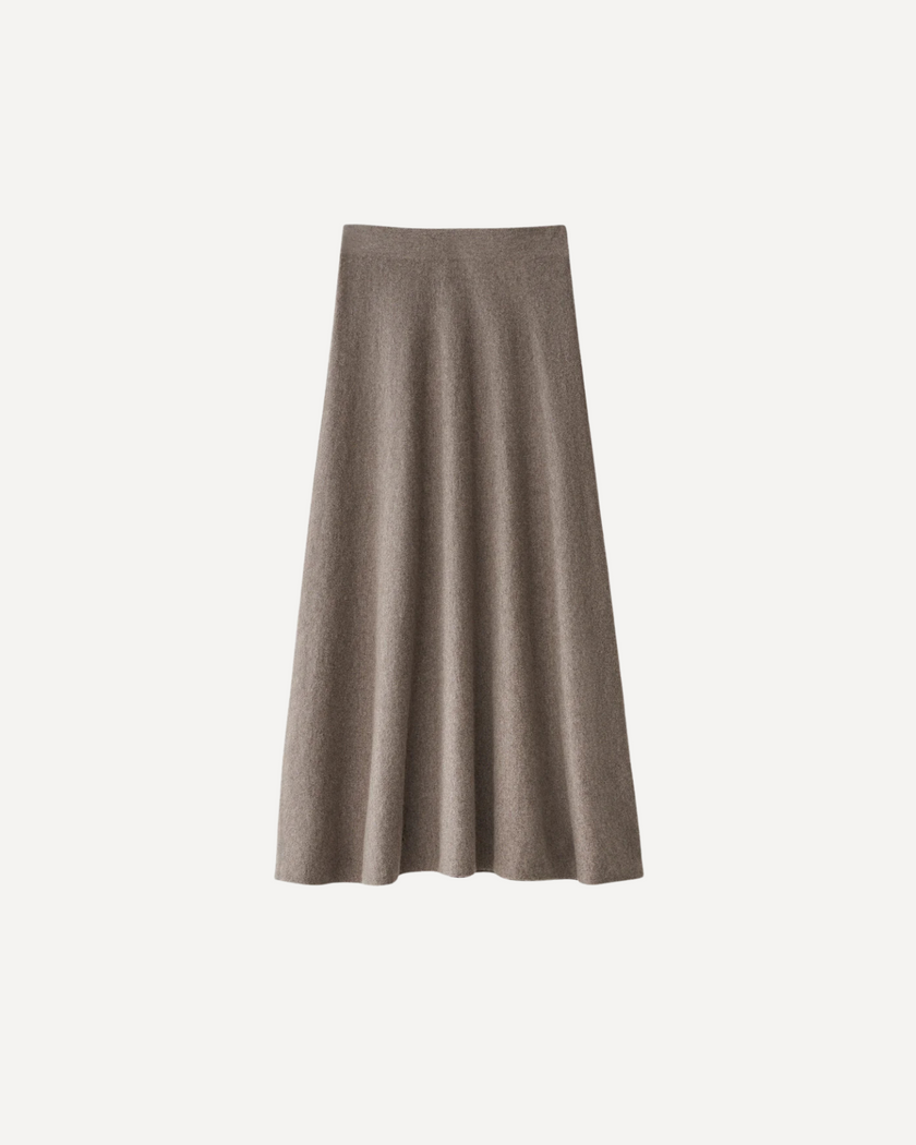 Torie Rock in truffle