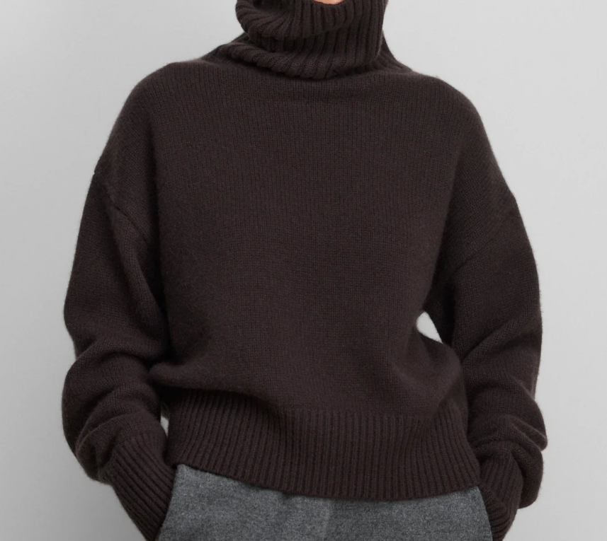 N434 Crop xtra in dark brown